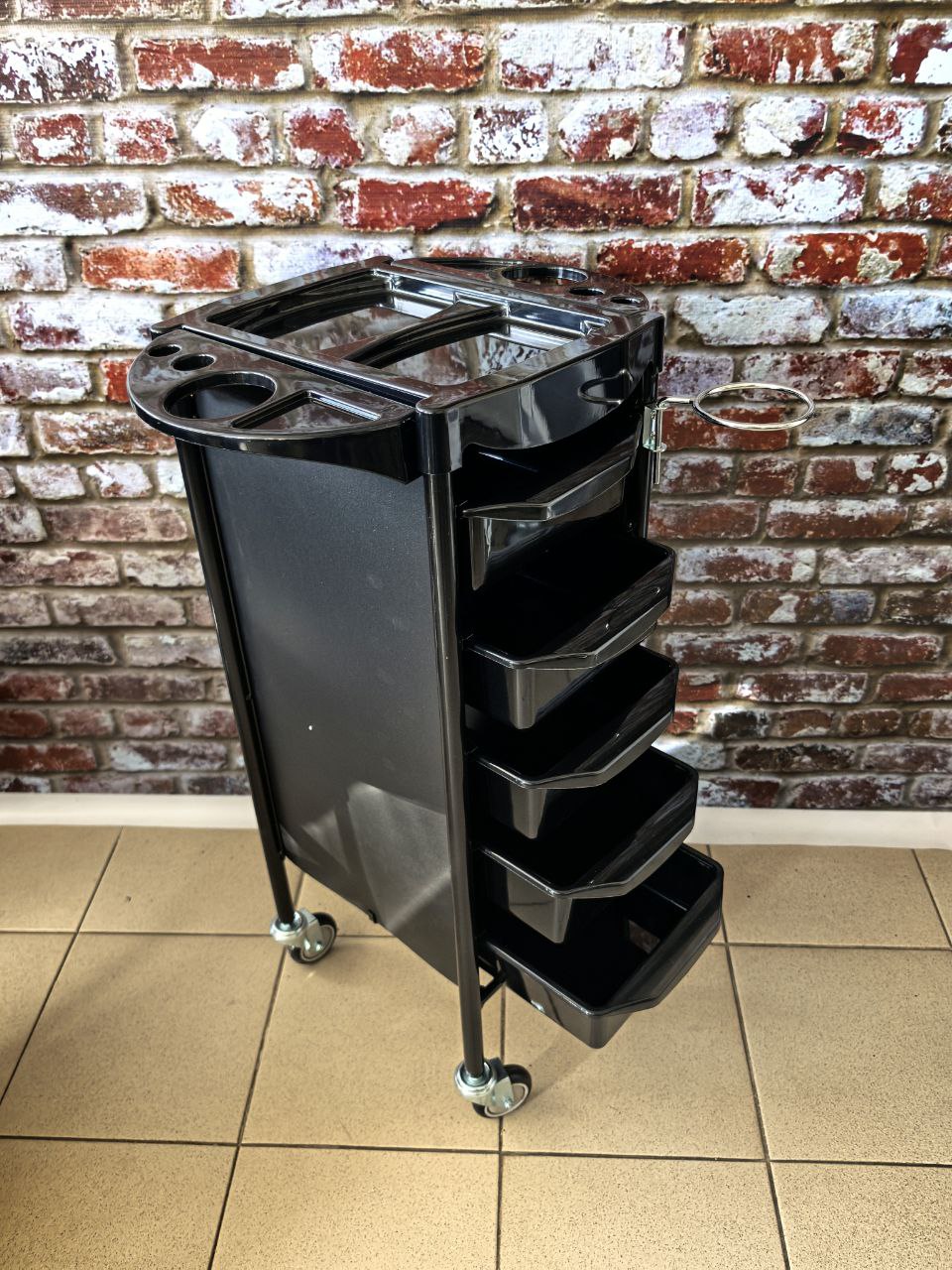 11chair.jpg